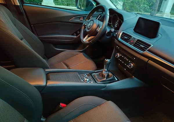 Mazda 3 cena 64444 przebieg: 123400, rok produkcji 2019 z Żyrardów małe 781